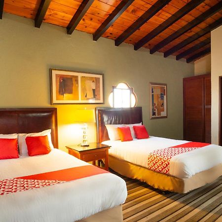 Oyo Hotel Hacienda Don Luis, 罗萨里托 外观 照片 A typical hotel room