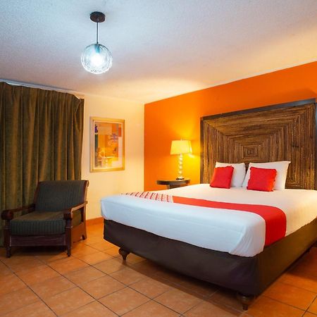 Oyo Hotel Hacienda Don Luis, 罗萨里托 外观 照片 A typical room at the hotel