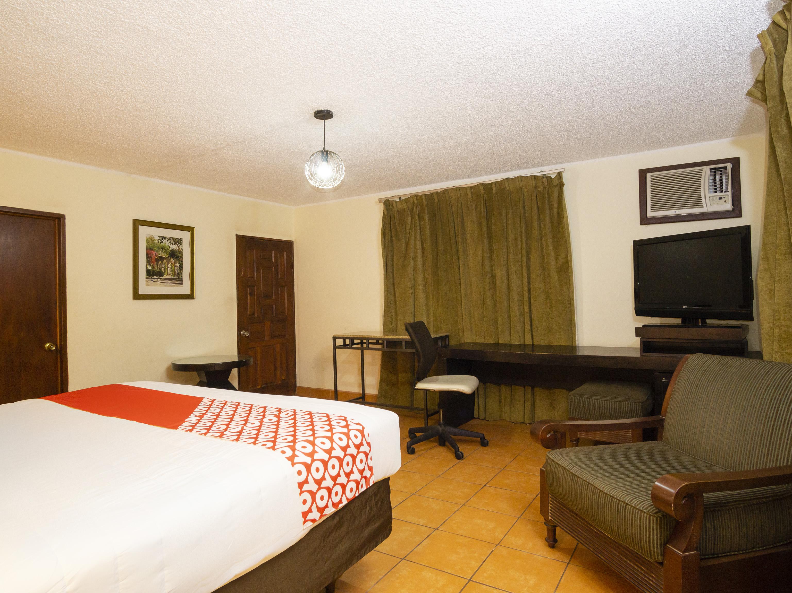 Oyo Hotel Hacienda Don Luis, 罗萨里托 外观 照片 A typical room at the hotel