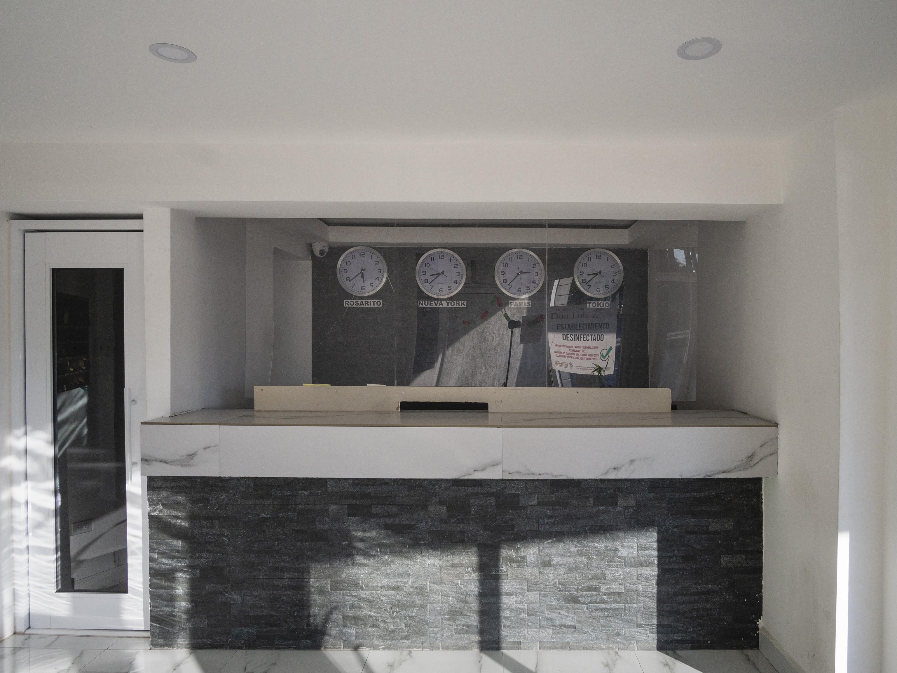 Oyo Hotel Hacienda Don Luis, 罗萨里托 外观 照片 The control room