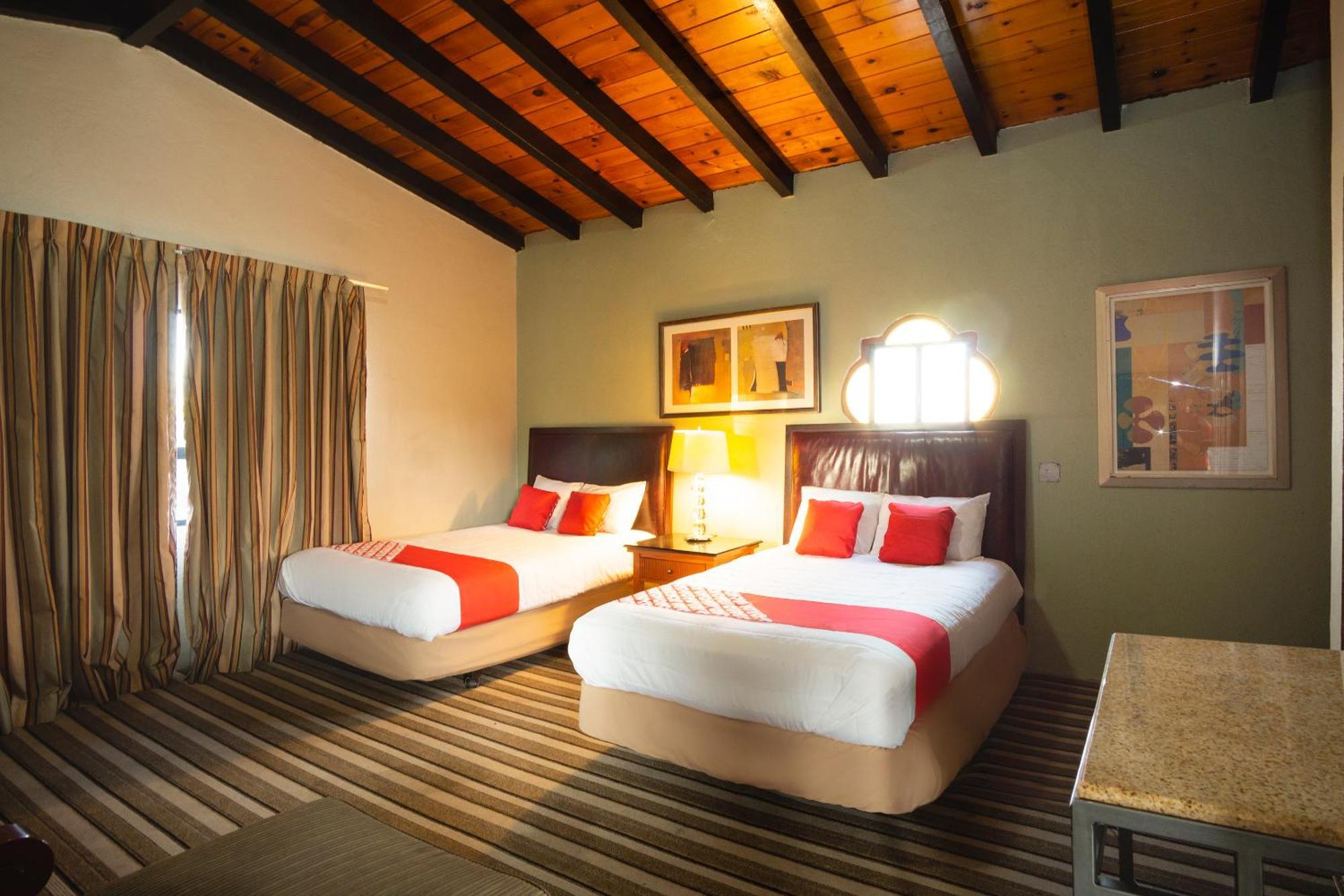 Oyo Hotel Hacienda Don Luis, 罗萨里托 外观 照片 A typical room at the hotel
