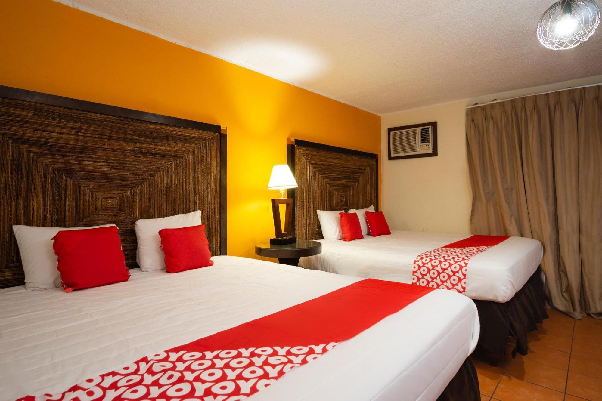 Oyo Hotel Hacienda Don Luis, 罗萨里托 外观 照片 A typical OYO hotel room in Mexico City