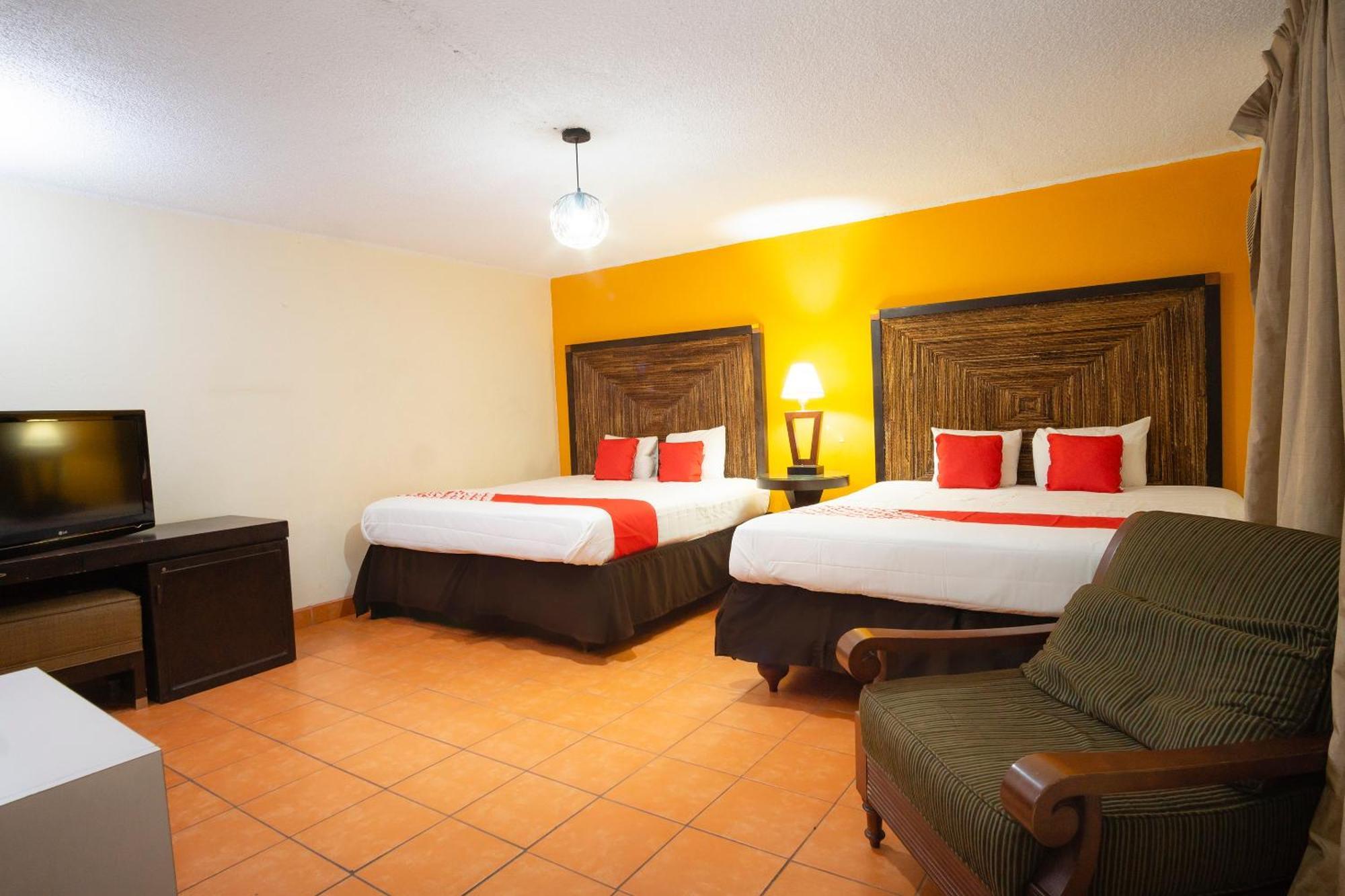 Oyo Hotel Hacienda Don Luis, 罗萨里托 外观 照片 A typical hotel room at the hotel